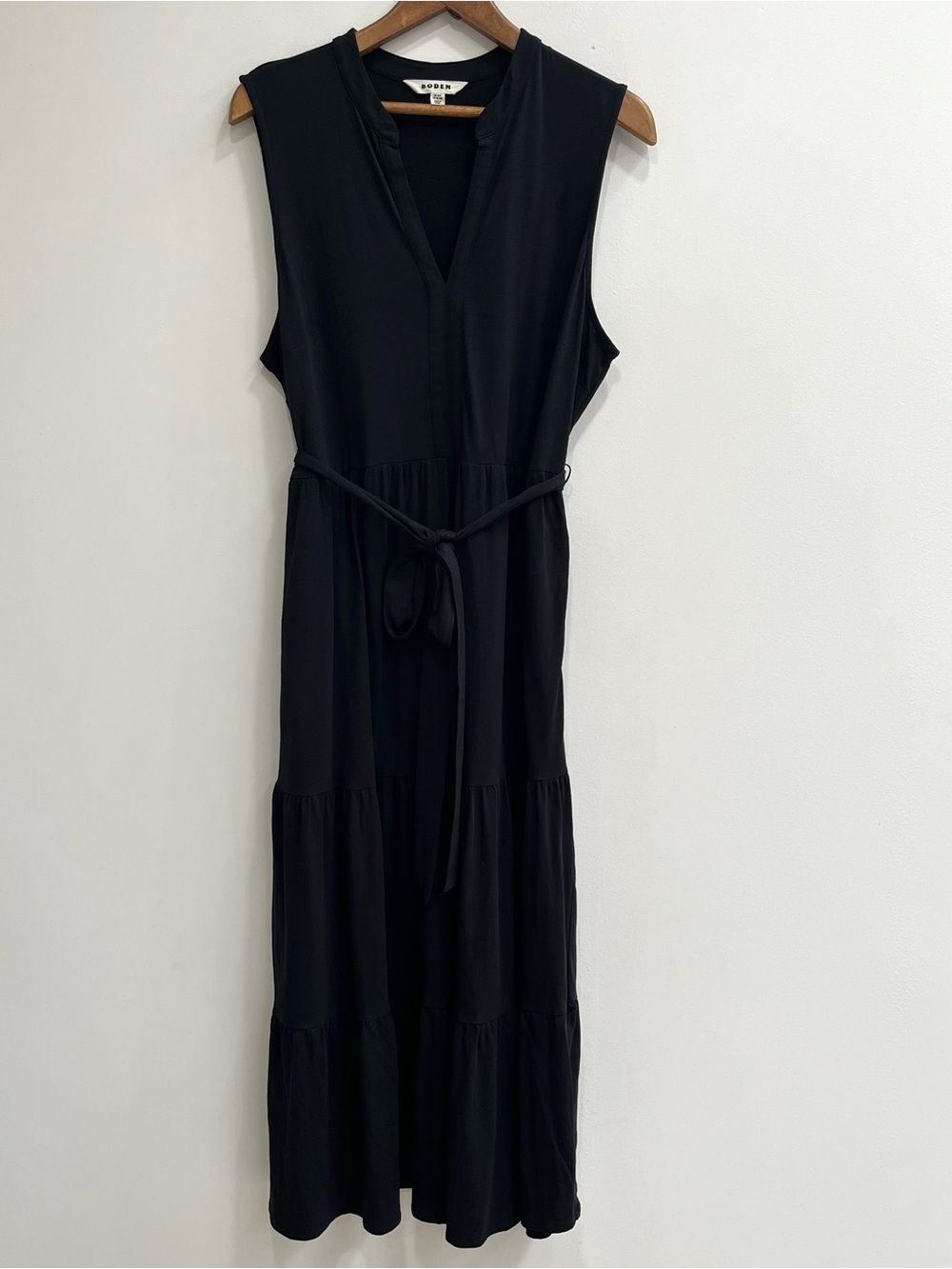 Boden Naomi Notch collar maxi dress sleeveless black pockets size 16/18